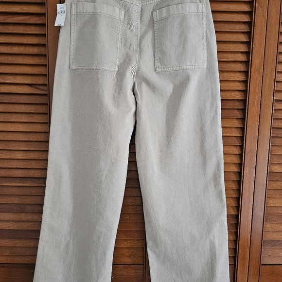 Loose Khaki Pants - Picture 2 of 6
